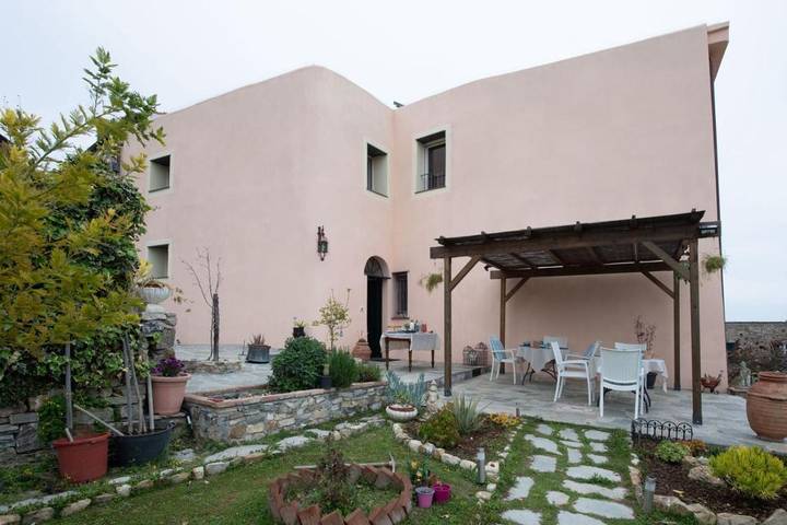 Location de vacances pour 2 personnes, avec jardin et vue à Pompeiana - 3