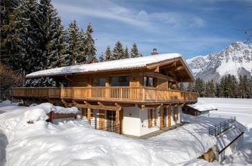 Hütte für 10 Personen, mit Balkon und Garten sowie Sauna, kinderfreundlich in Ellmau