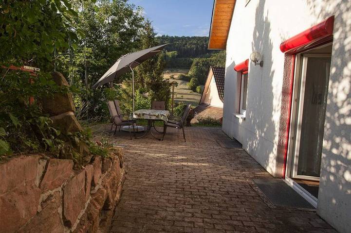 Ferienwohnung für 5 Personen, mit Garten und Terrasse - 1
