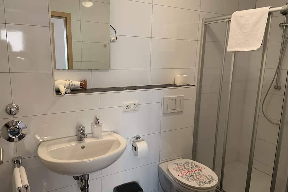 Ganze Wohnung, Modern attraktive Ferienwohnung (55qm) mit eigener Terrasse in Schöllkrippen, Spessart-Mainland