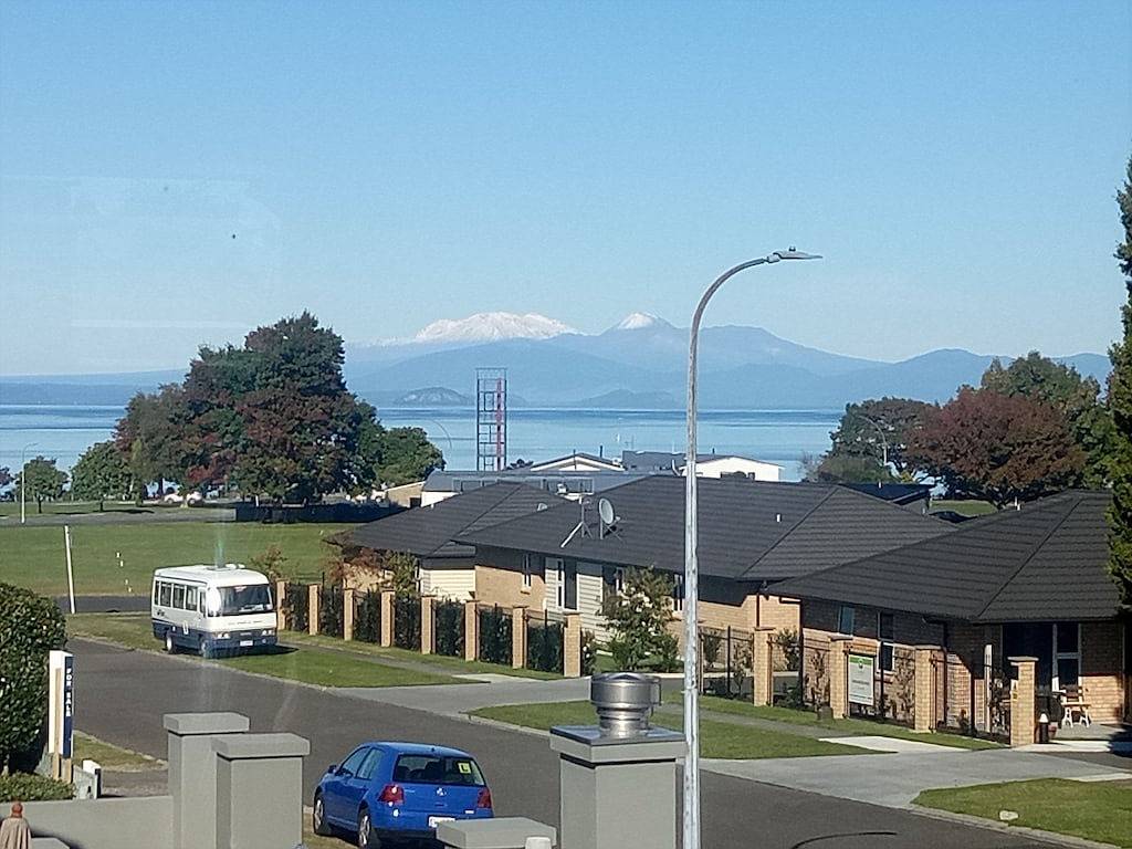Blick von der Fletcher Street in Taupo, Taupo District