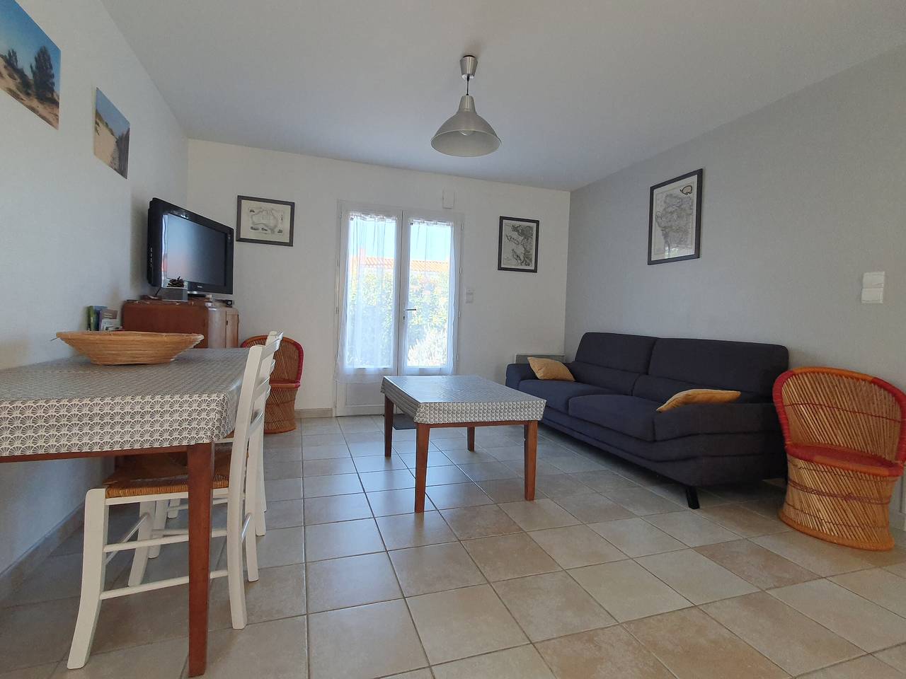 Maison récente et calme, 6 pers, à 400m du centre in L'Aiguillon-la-Presqu'île, Vendée