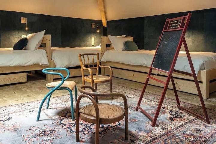 Location de vacances pour 15 personnes, avec jardin et piscine, animaux acceptés à Romanèche-Thorins - 4