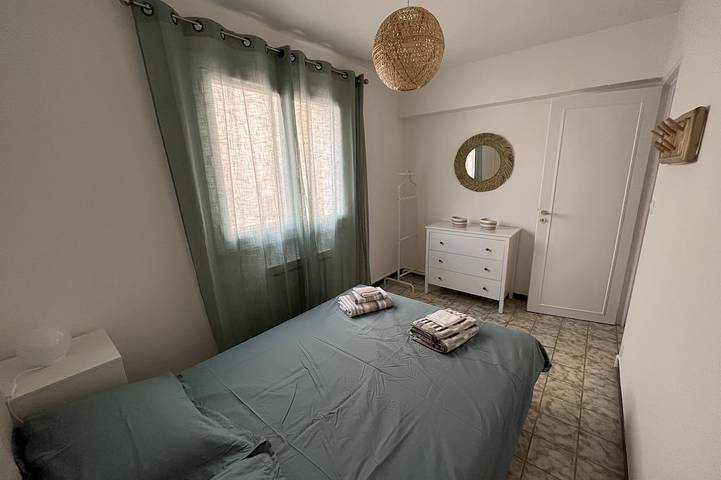 Gîte pour 4 personnes, avec balcon dans Port du Brusc - 3