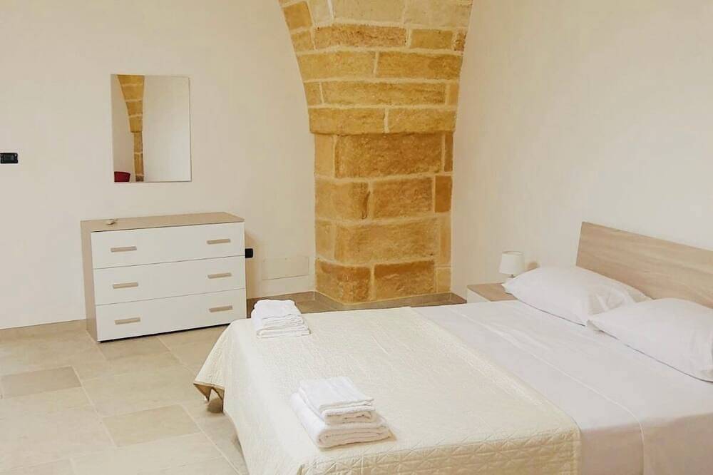 72020 Tuturano Guest House in Brindisi, Salento