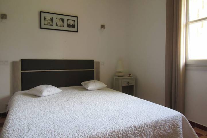 Location de vacances pour 5 personnes, avec terrasse et jardin à Saint-Pierre-de-Vassols - 3