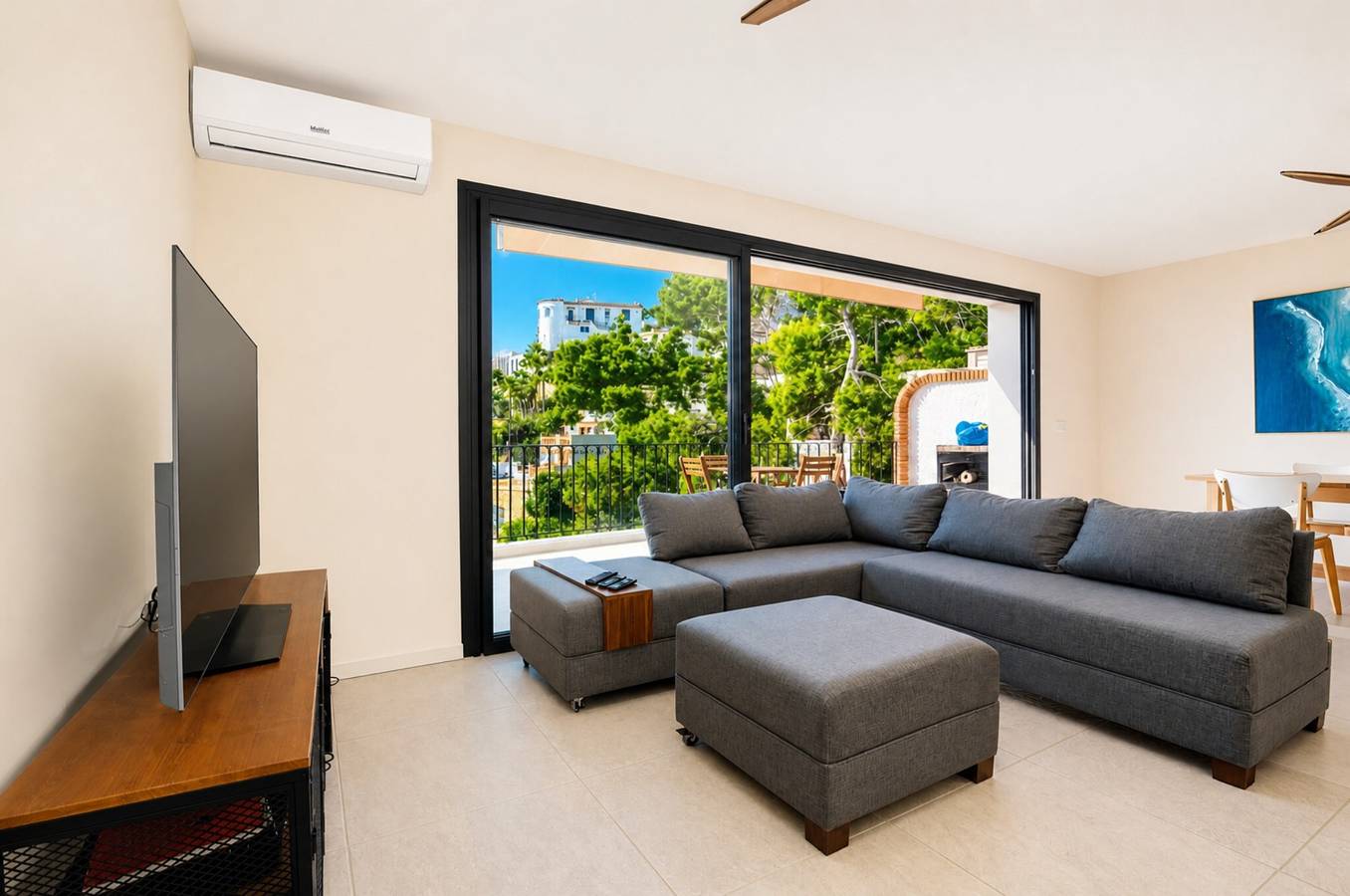 Casa vacacional 'Mía' con vistas al mar, Wi-Fi y aire acondicionado in Balcón al Mar, Jávea