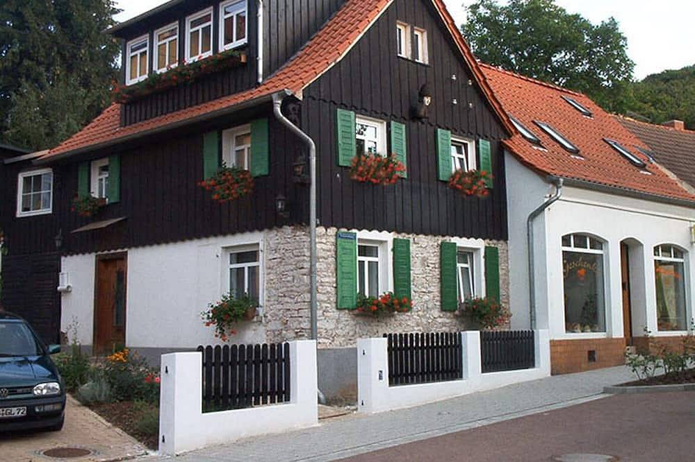 Ganze Wohnung, Ferienwohnung Fichtengrund - 35m² Eg in Bad Suderode, Quedlinburg