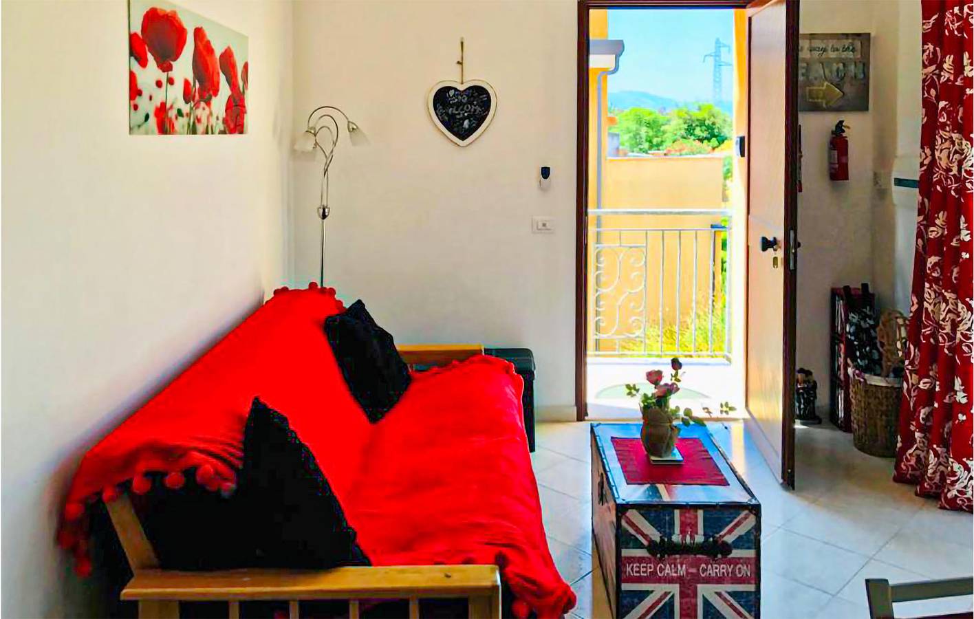 Ganze Ferienwohnung, Appartement am Pool mit WiFi & Parkplatz ~ 600m zum Strand in Pizzo, Vibo Valentia Provinz