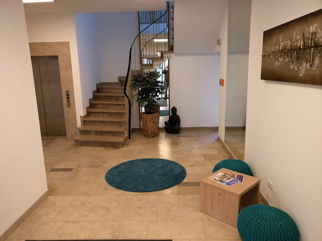 Hotel Stadtvilla Central - Modernes Doppelzimmer Komfort mit Doppelbett in Schweinfurt, Fränkisches Weinland