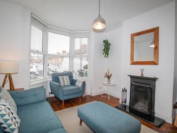 Log Cabin for 4 People in Weymouth, Jurassic Coast, Photo 4