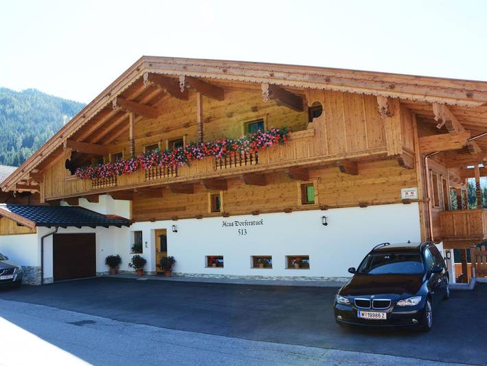 Ferienwohnung für 4 Personen, mit Balkon und Terrasse sowie Ausblick in Alpbach