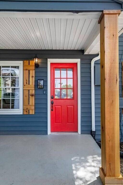 Charming cottage north of Gastonia — stylish, comfy retreat near local amenities in Gaston County