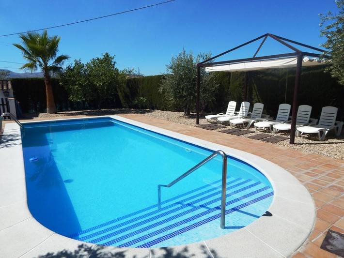 Maison de campagne pour 10 personnes, avec piscine ainsi que jardin et vue à Baena - 2