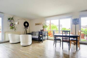 Gîte pour 8 personnes, avec balcon à Poisy