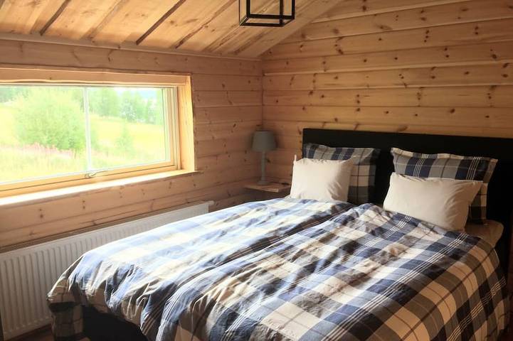 Luxuriöse Stuga am See mit privatem Zugang zum Seeufer, Sauna und Anlegestelle in Jämtland