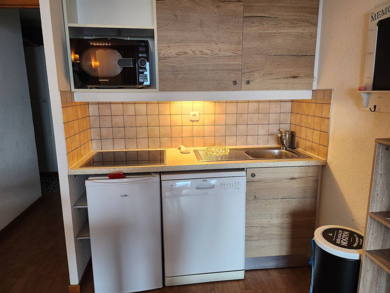 Entire apartment, Apartment 'Le Parc Aux Étoiles 1800' with Mountain View, Balcony and Wi-Fi in Puy-Saint-Vincent, Écrins National Park