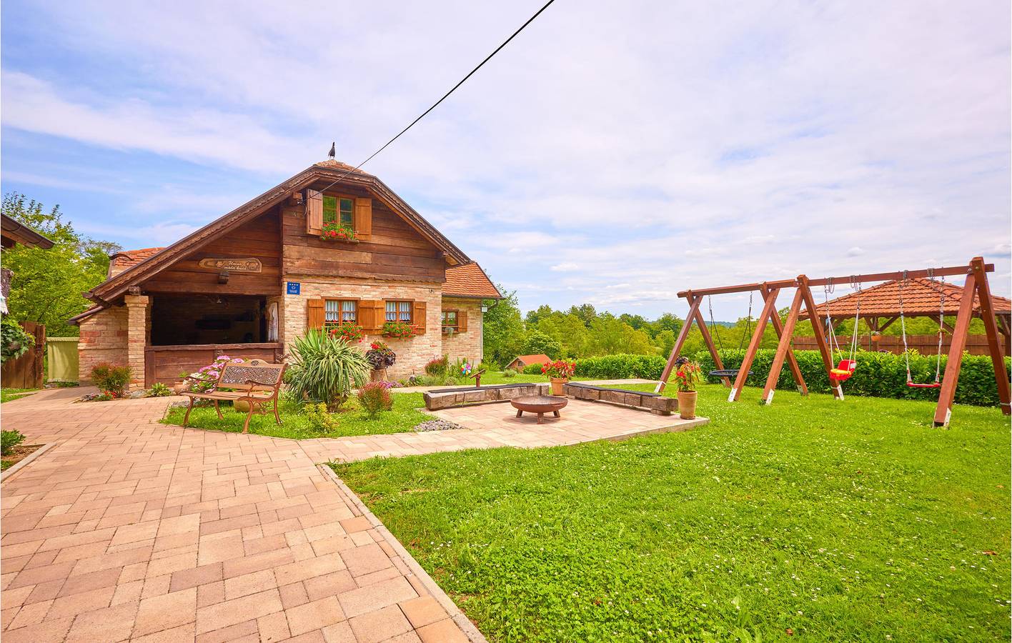 Gemütliche 2-Zimmer-Wohnung mit Terrasse und Grill in der Nähe des Flusses Petrinjčica in Sisak-Moslavina