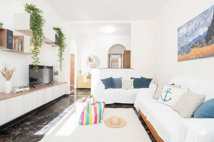 Appartamento intero, Appartamento in villa con vista mare | Ap42 in Civezza, Riviera di Ponente