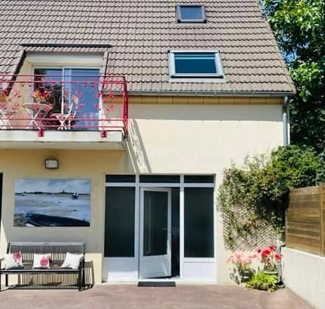 Gîte pour 4 personnes, avec balcon et vue à Quettehou - 2