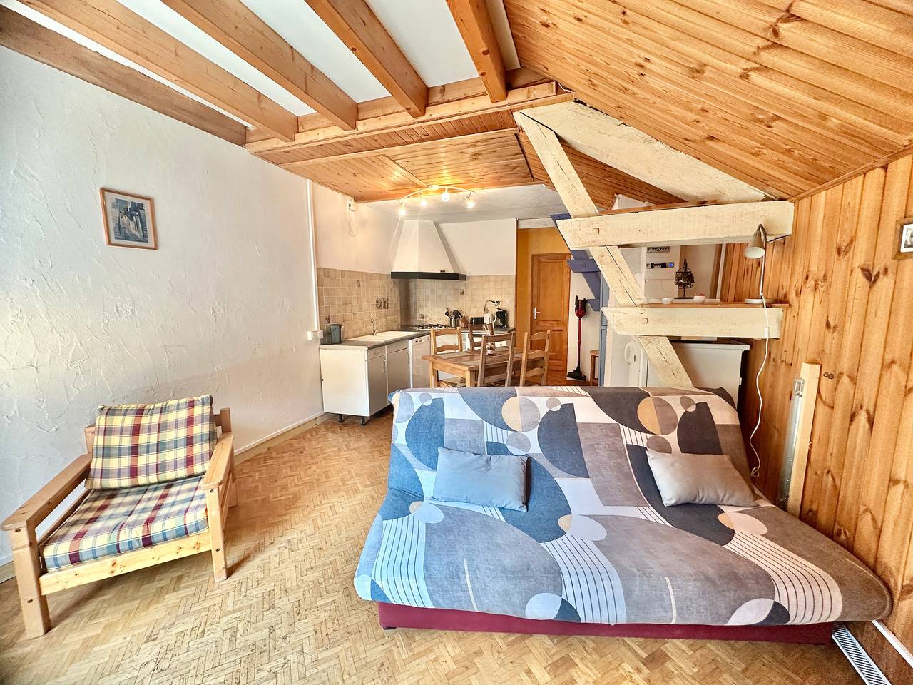 Entire apartment, Apartment 'Chez Zoë Au Chalet De Segure' with Mountain View, Shared Garden and Wi-Fi in Abriès-Ristolas, Queyras