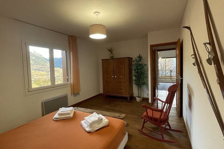 Gîte pour 15 personnes, avec jardin, animaux acceptés à Embrun - 3