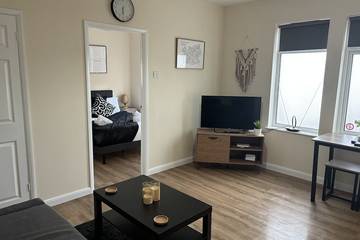 Apartment for 4 People in Swindon, South West England, Photo 2
