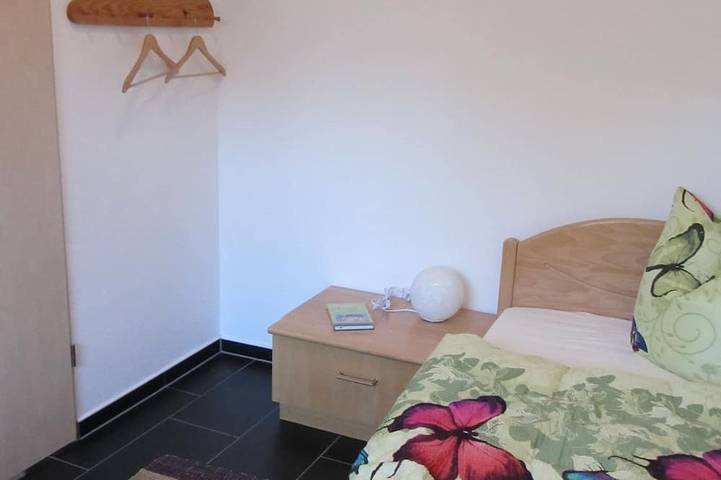 Ferienwohnung für 4 Personen, mit Sauna und Garten sowie Balkon in Föritztal - 3