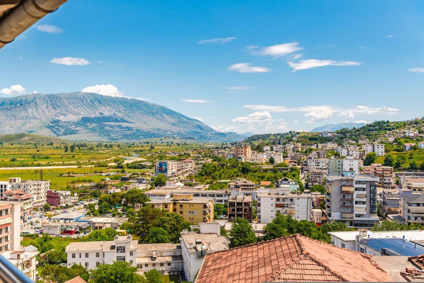 Ganze Wohnung, Hillside Apartment Gjirokastër in Albanien