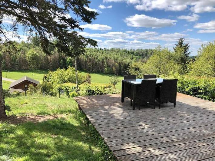 Ferienhaus für 4 Personen, mit Terrasse und Garten sowie Ausblick