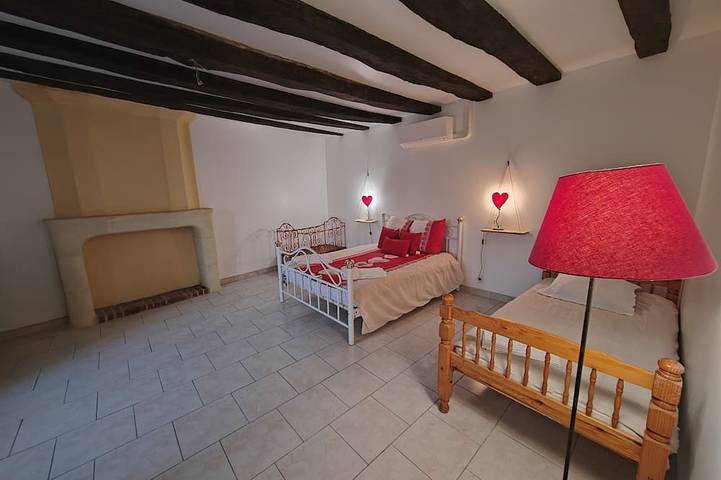 Location de vacances pour 3 personnes à Hommes - 2