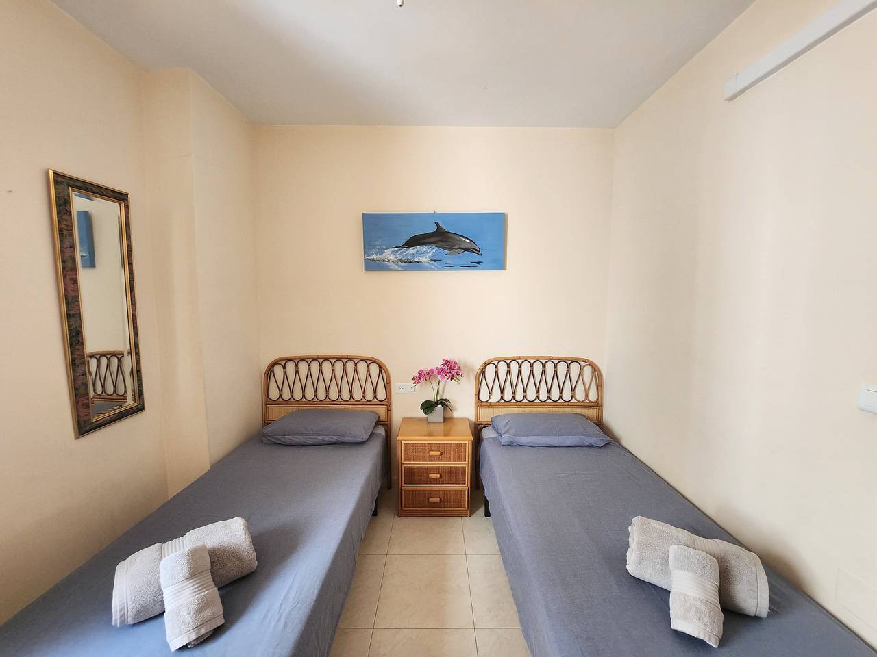 Entire apartment, Toboso 2 in Playa de la Torrecilla, Nerja