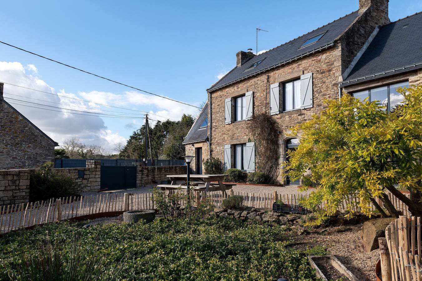 Gite des Ajoncs – Romantic Duplex in the Heart of Pays d'Auray in Pluneret, Côte des Mégalithes