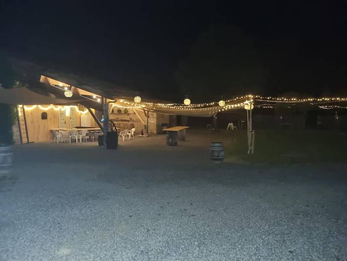 Location de vacances pour 12 personnes, avec jardin et piscine, animaux acceptés à Clérac - 2