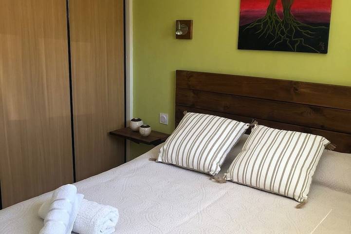 Location de vacances pour 9 personnes, avec balcon ainsi que jardin et jacuzzi dans Sainte-Lucie de Porto-Vecchio - 3