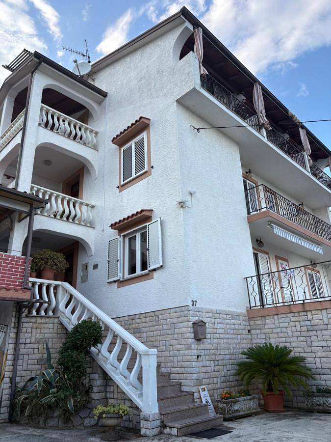 BnB für 2 Personen, mit Balkon und Garten sowie Ausblick in Opatija Riviera