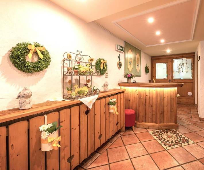 BnB für 4 Personen, mit Ausblick und Balkon im Stubaital - 2