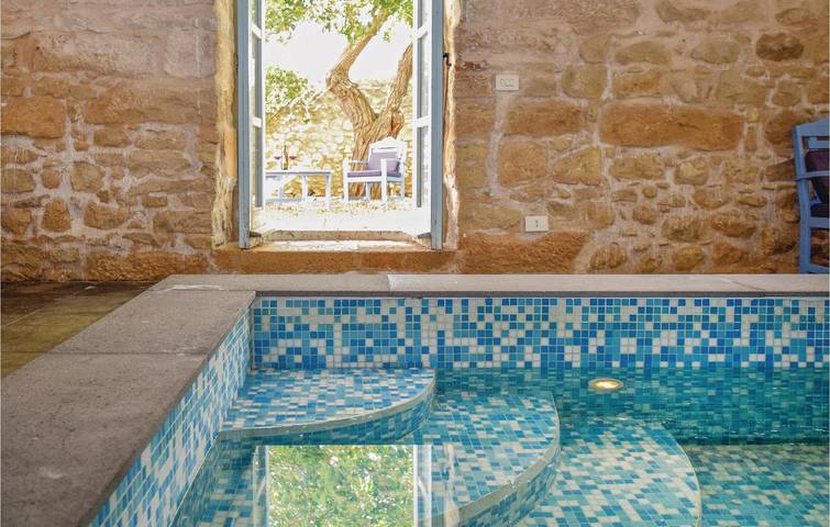 Ferienhaus für 8 Personen, mit Garten und Terrasse sowie Whirlpool und Pool, mit Haustier auf Sizilien - 4