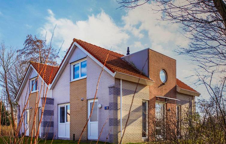 Ferienhaus für 6 Personen, mit Seeblick und Ausblick sowie Garten und Terrasse in Makkum - 4