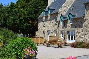 Gîte pour 3 personnes, avec jardin et terrasse à Saint-Méloir-des-Ondes