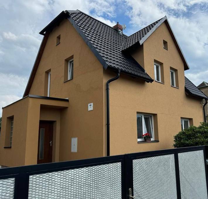 Ferienhaus für 8 Personen, mit Sauna und Ausblick sowie Garten und Pool in der Böhmische Schweiz