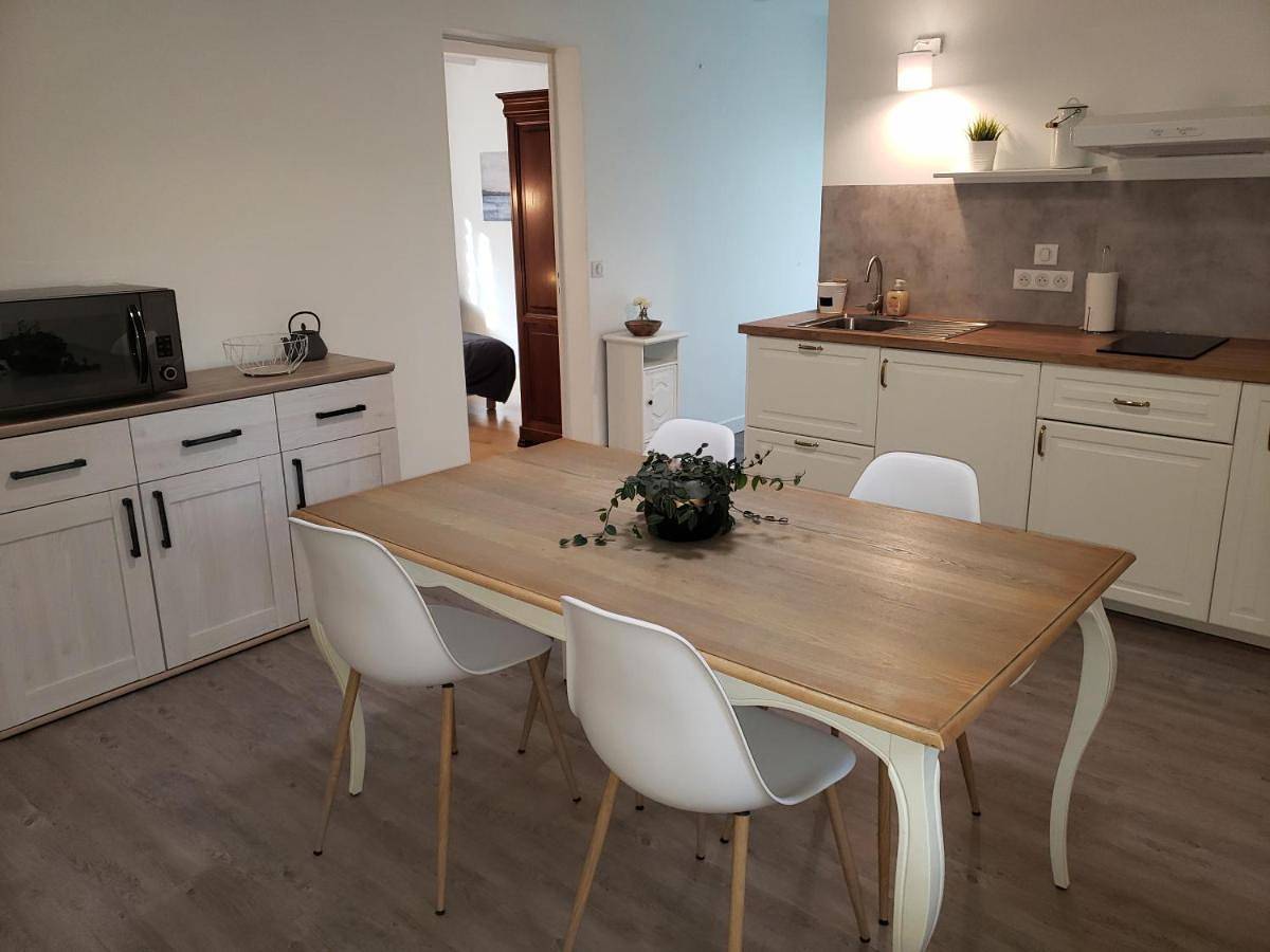 Appartement entier, Meublé de tourisme Fontarrabie in Salies-de-Béarn, Béarn