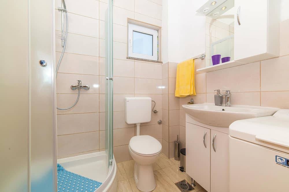 Geheel appartement, Gezellig appartement in Sevid met. in Sevid, Split-Dalmatië