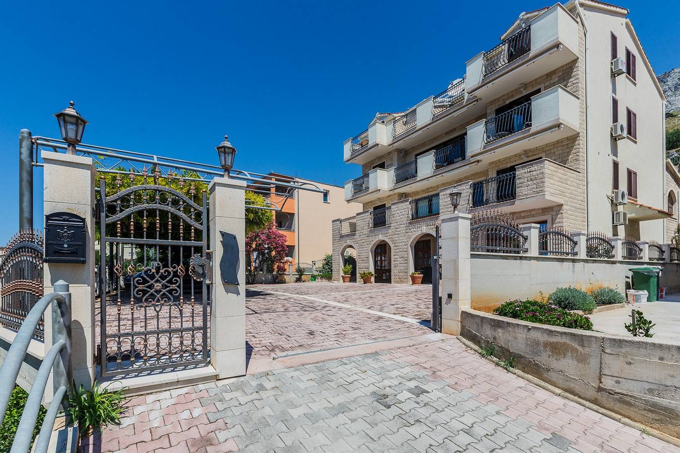 Vierbettzimmer in Dugi Rat, Omis-Riviera