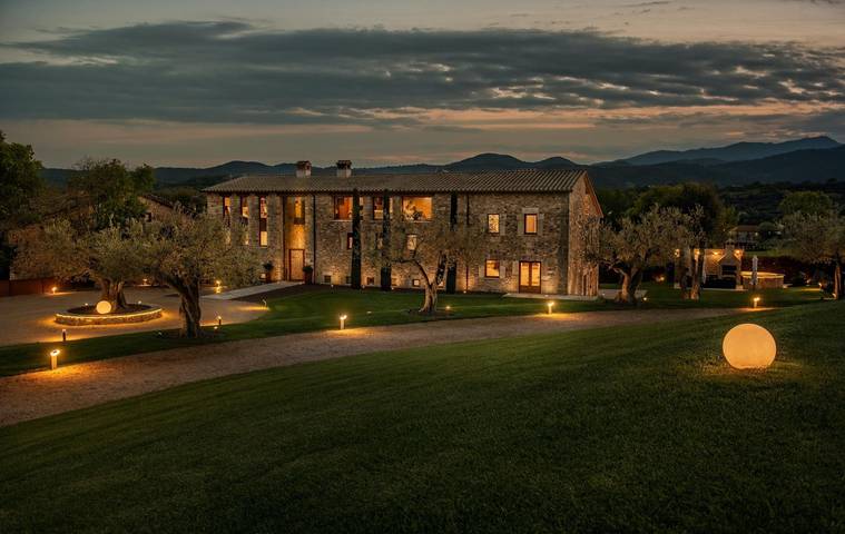 Chalet para 20 personas, con jardín además de sauna y piscina en Pla de l'Estany - 2