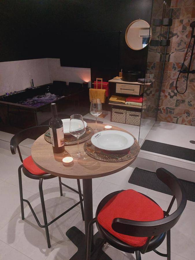 Location de vacances pour 2 personnes, avec jacuzzi à Marchin - 3