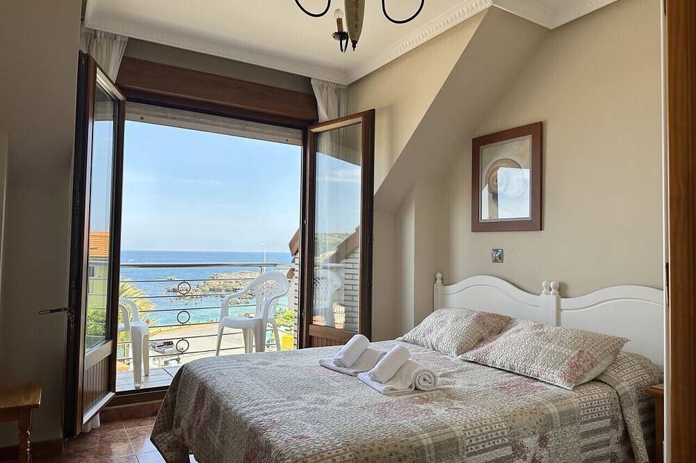 Ganze Wohnung, Dúplex en la Playa de Ris - Pineda 6603 in Noja, Kantabrische Küste