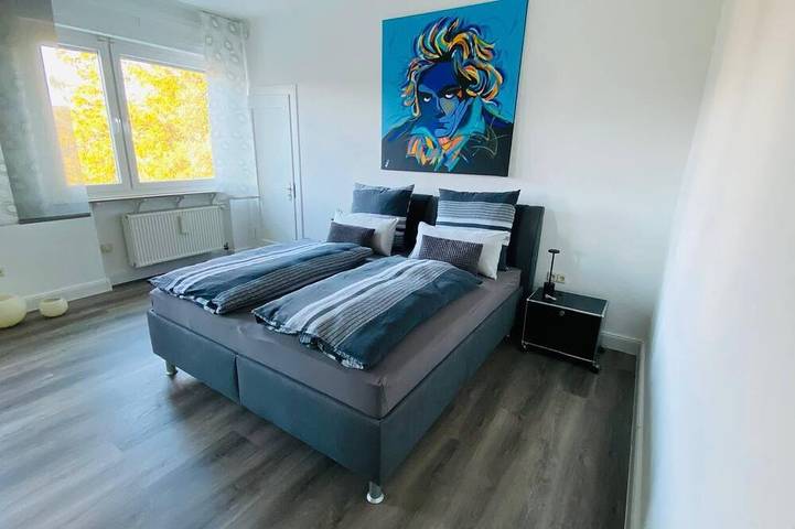 Ganze Wohnung, Arbeiten oder entspannen in Gevelsberg - 120 qm mit Klimaanlage & Balkon in Gevelsberg, Ennepe-Ruhr-Kreis