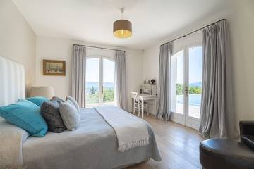 Villa pour 12 Personnes dans Mouans-Sartoux, Région de Cannes, Photo 1
