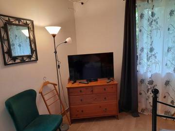 Gîte pour 2 personnes, avec terrasse et vue, animaux acceptés à Montfermeil